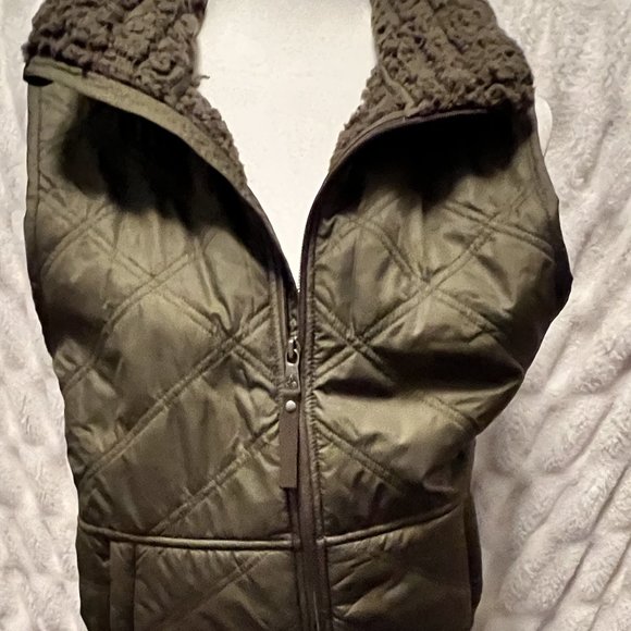 Prana Women’s Elsa Quilted Vest Fleece-Lined Slate Green Sz M NWOT - Picture 1 of 13